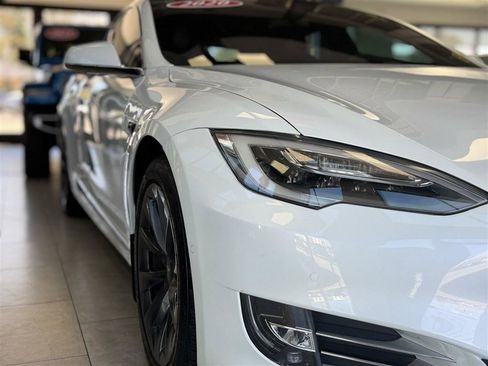 Used 2020 Tesla Model S AWD image 5