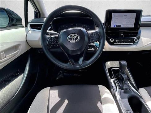 Used 2025 Toyota Corolla LE image 7