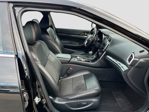 Used 2021 Nissan Maxima SR w/ Sport Mat Group FWD image 32