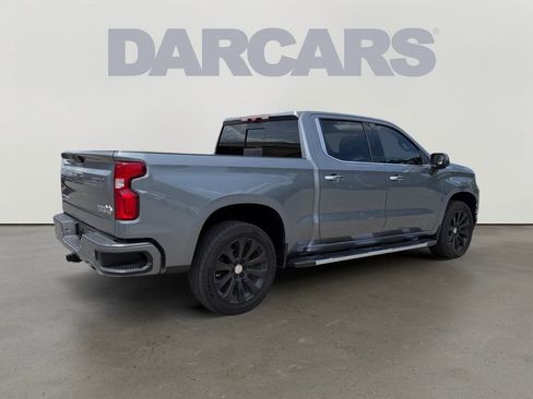 Used 2022 Chevrolet Silverado 1500 High Country w/ Technology Package AWD/4WD image 7