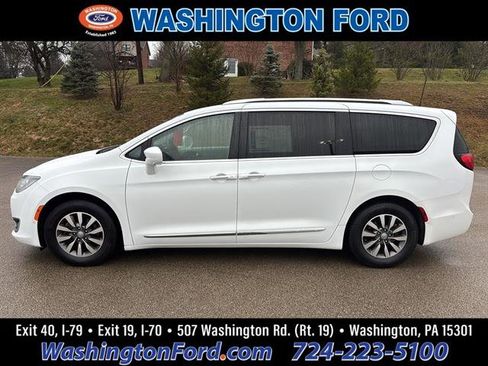 Used 2020 Chrysler Pacifica Touring-L Plus w/ Advanced Safetytec Group image 1
