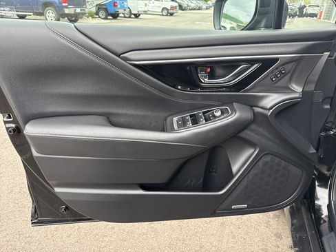 Used 2025 Subaru Outback Limited XT image 17