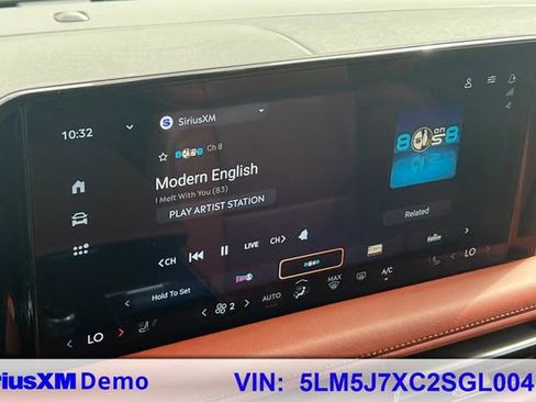 Used 2025 Lincoln Aviator Reserve w/ Equipment Group 201A image 20