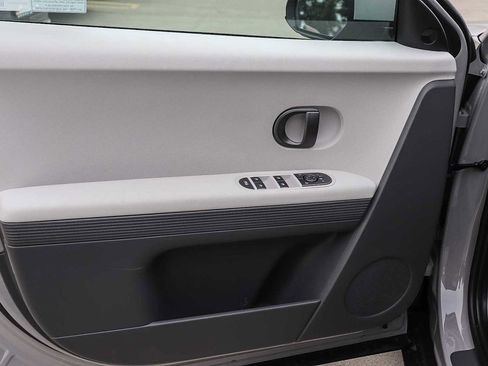 New 2026 Hyundai Ioniq 5 SEL image 23