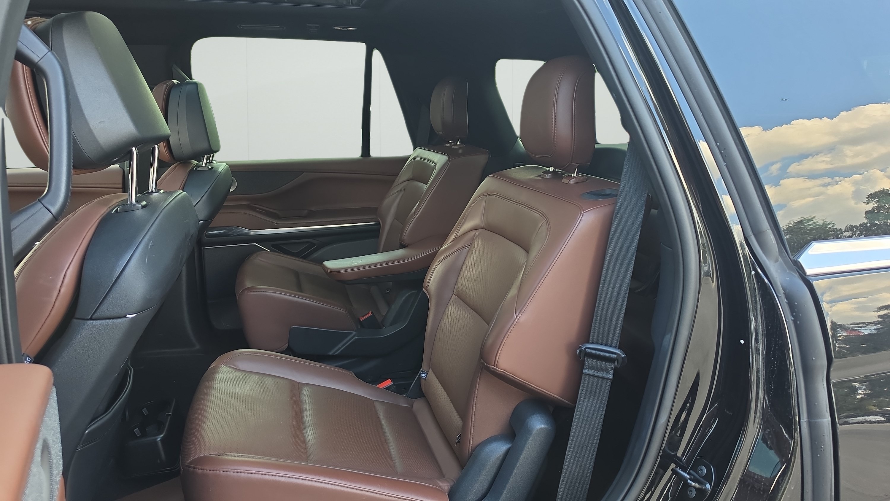 Used 2025 Lincoln Navigator Reserve AWD/4WD image 22