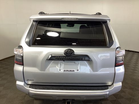 Used 2021 Toyota 4Runner TRD Off-Road Premium w/ Moonroof Package AWD/4WD image 3