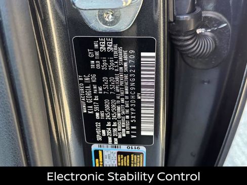 Used 2022 Kia Telluride EX w/ EX Premium Package image 23