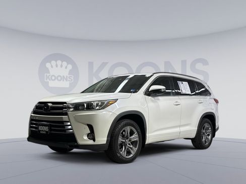 Used 2018 Toyota Highlander Limited Platinum image 1