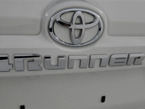 Used 2019 Toyota 4Runner SR5 image 13