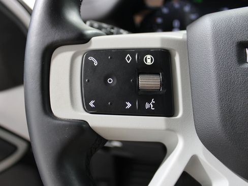 Used 2024 Land Rover Defender 110 S AWD/4WD image 9