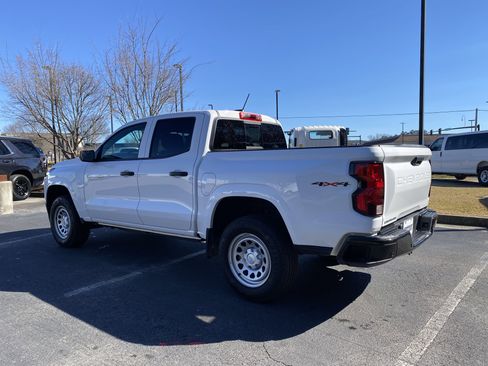 Used 2025 Chevrolet Colorado W/T w/ WT Convenience Package II image 7
