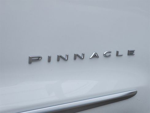 New 2026 Chrysler Pacifica Pinnacle image 11
