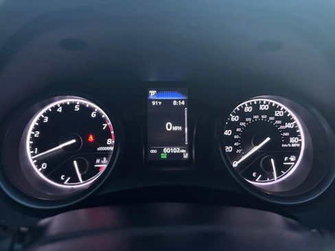 Used 2022 Toyota Camry SE FWD image 13