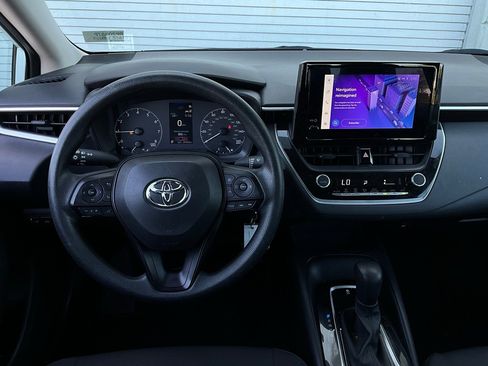 Used 2024 Toyota Corolla LE image 12