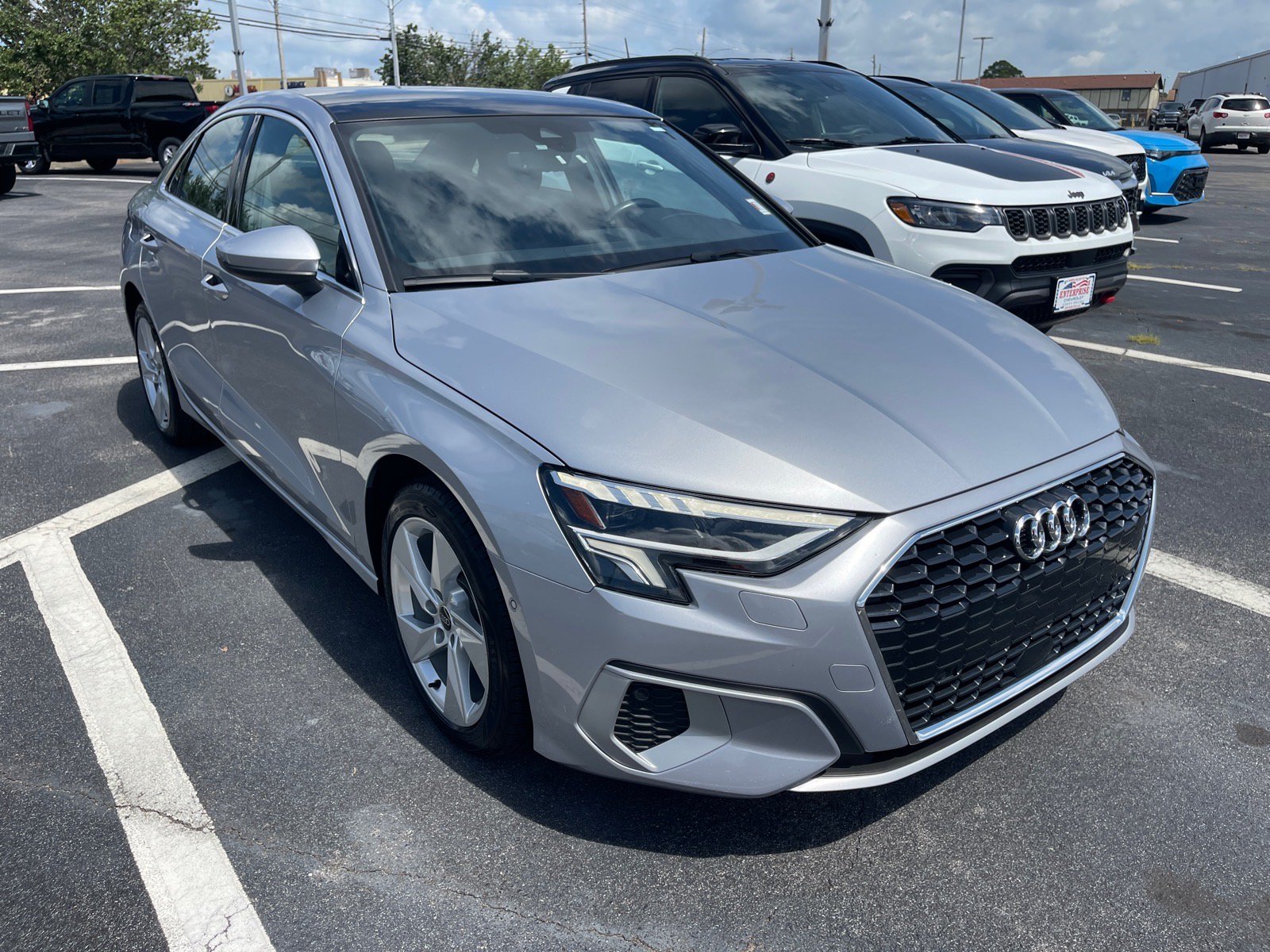 Used 2024 Audi A3 2.0T Premium FWD image 3