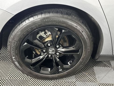 Used 2023 Honda Accord EX image 10