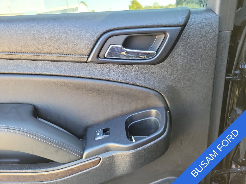 Used 2018 Chevrolet Tahoe LT w/ LT Signature Package AWD/4WD image 10