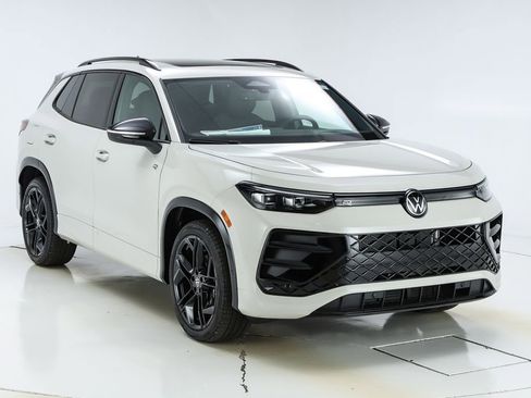 New 2026 Volkswagen Tiguan SE R-Line image 54