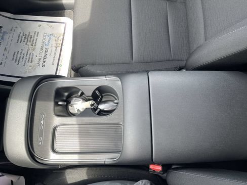 Used 2026 Hyundai Palisade SE FWD image 25