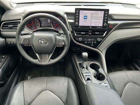 Used 2024 Toyota Camry XSE w/ Navigation Package image 16