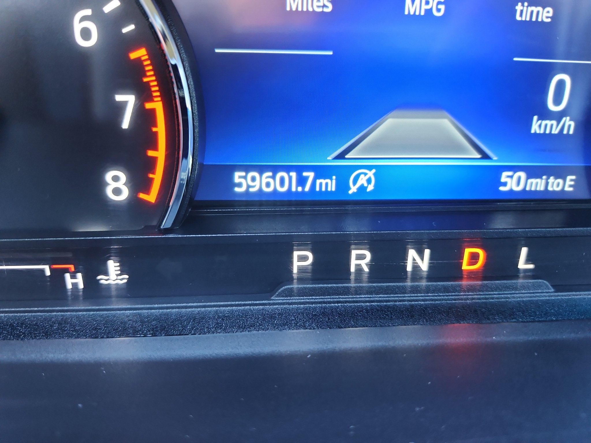 Used 2023 Ford Explorer XLT w/ XLT Sport Appearance Package AWD/4WD image 10