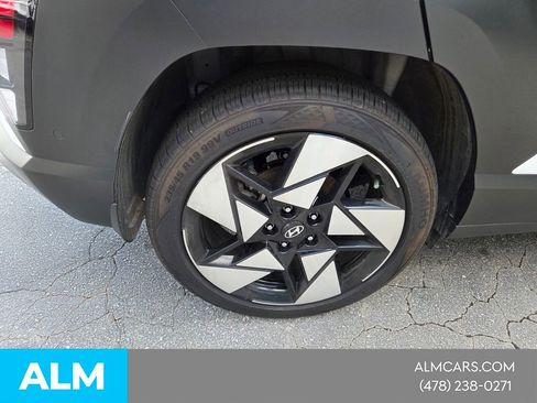 Used 2025 Hyundai Kona Limited FWD image 16