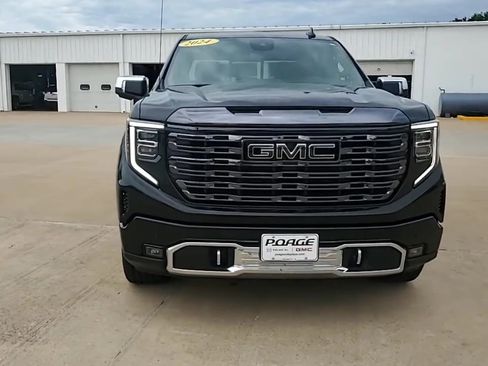 Used 2024 GMC Sierra 1500 Denali Ultimate image 3