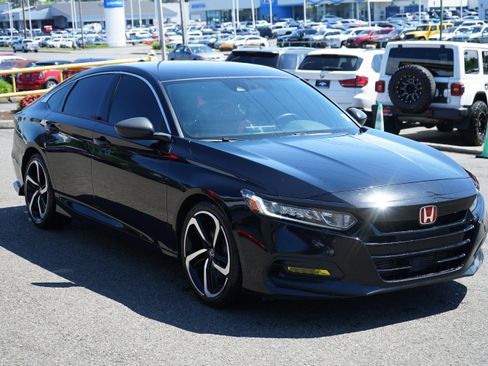 Used 2019 Honda Accord Sport image 7