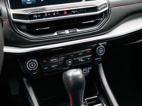 Used 2023 Jeep Compass Trailhawk image 24