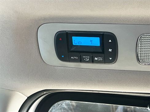 Used 2011 Honda Odyssey EX-L image 27