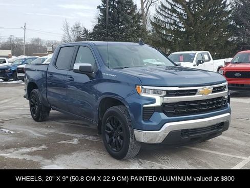 Used 2024 Chevrolet Silverado 1500 LT image 2