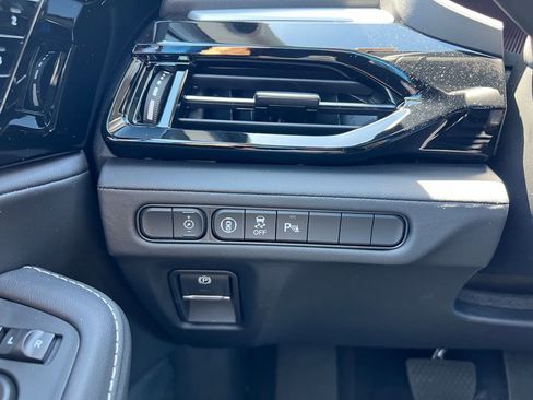 Used 2026 Acura MDX FWD w/ Technology Package image 16