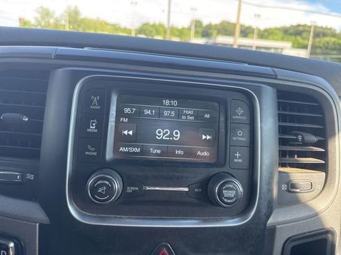 Used 2018 RAM 1500 Express w/ Express Value Package AWD/4WD image 15