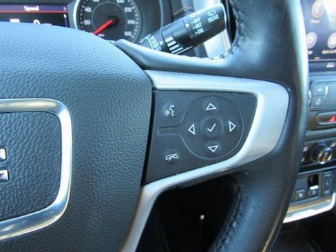 Used 2021 GMC Terrain SLE w/ Driver Convenience Package image 16