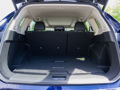 New 2026 Nissan Rogue Platinum AWD/4WD image 8