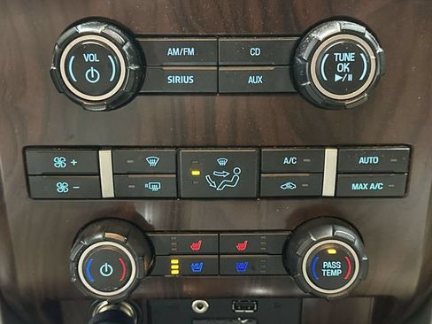 Used 2012 Ford F150 Lariat w/ Lariat Plus Pkg AWD/4WD image 21