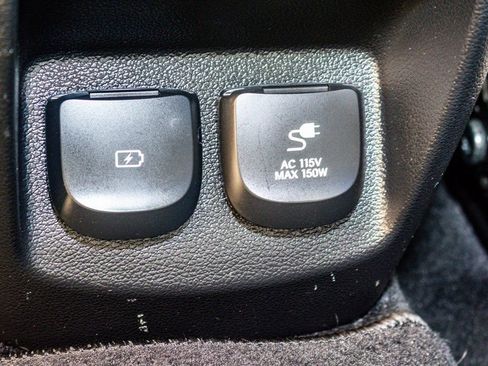 Used 2023 Genesis GV80 2.5T image 16