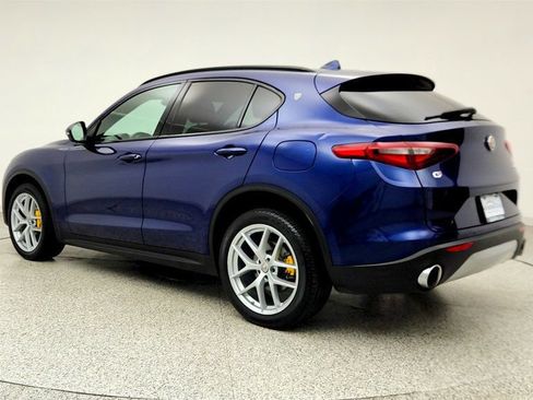 Used 2019 Alfa Romeo Stelvio Ti Sport w/ Quick Order Package 22S Sport AWD/4WD image 7