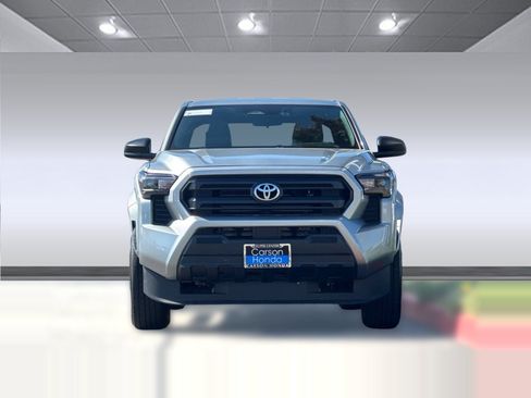 Used 2024 Toyota Tacoma SR RWD image 6