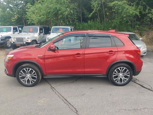 Used 2018 Mitsubishi Outlander Sport SE AWD/4WD image 3