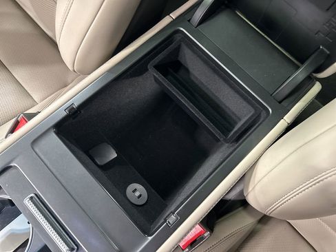 Certified 2024 Lincoln Nautilus Premier w/ Equipment Group 102A image 28