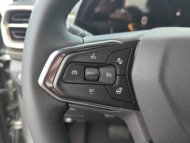 Used 2024 Chevrolet TrailBlazer ACTIV w/ Driver Confidence Package FWD image 41