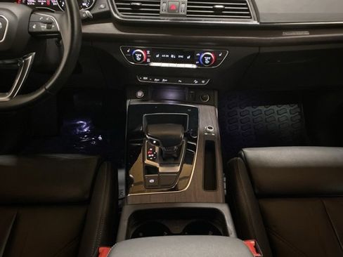 Used 2023 Audi Q5 2.0T Premium image 12