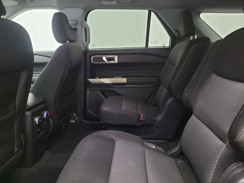 Used 2022 Ford Explorer XLT AWD/4WD image 18