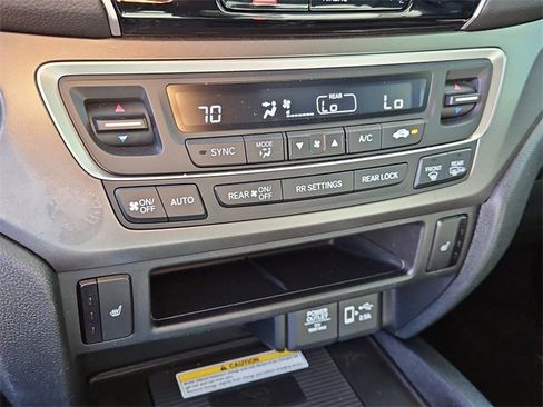 Used 2021 Honda Pilot Special Edition image 29