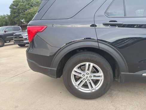 Used 2021 Ford Explorer XLT RWD image 11