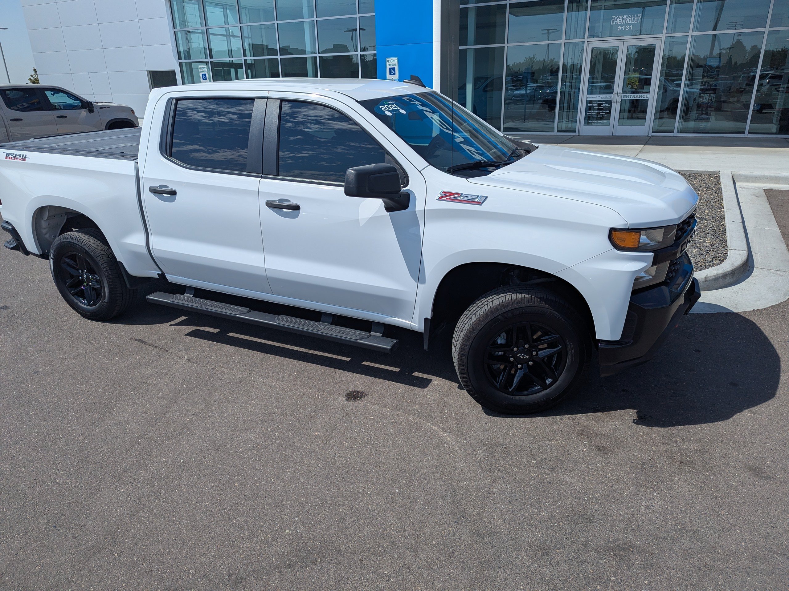 Certified 2021 Chevrolet Silverado 1500 Custom Trail Boss AWD/4WD image 3