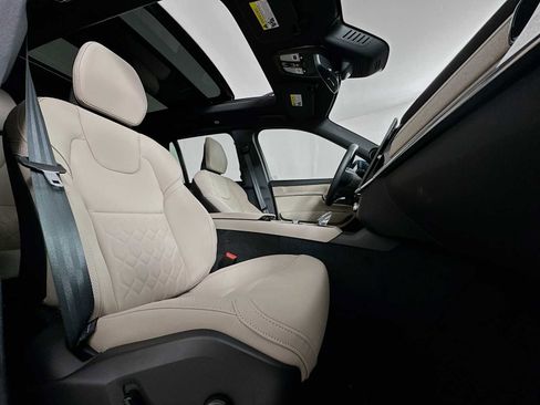 New 2026 Volvo XC90 B6 Plus w/ Protection Package image 27