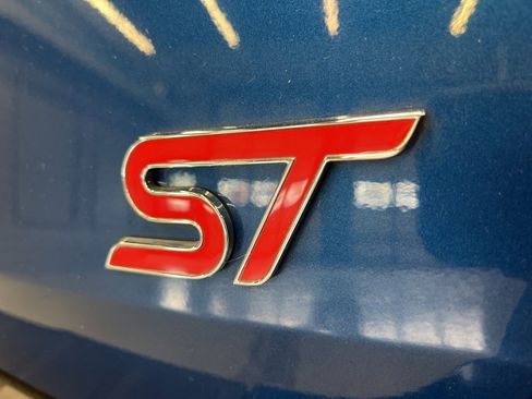 Used 2020 Ford Explorer ST w/ ST Street Pack image 42