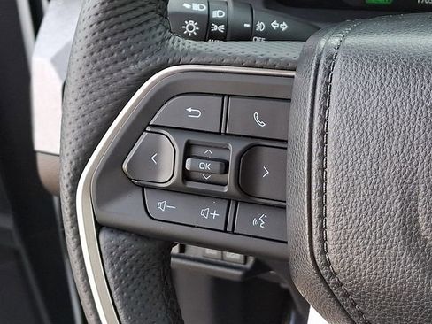 Used 2025 Toyota Tacoma Trailhunter image 22